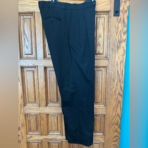 Haggar Men's Elegant Black Dress Pants